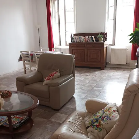 Apartment 60m2 Dans Quartier Historique *